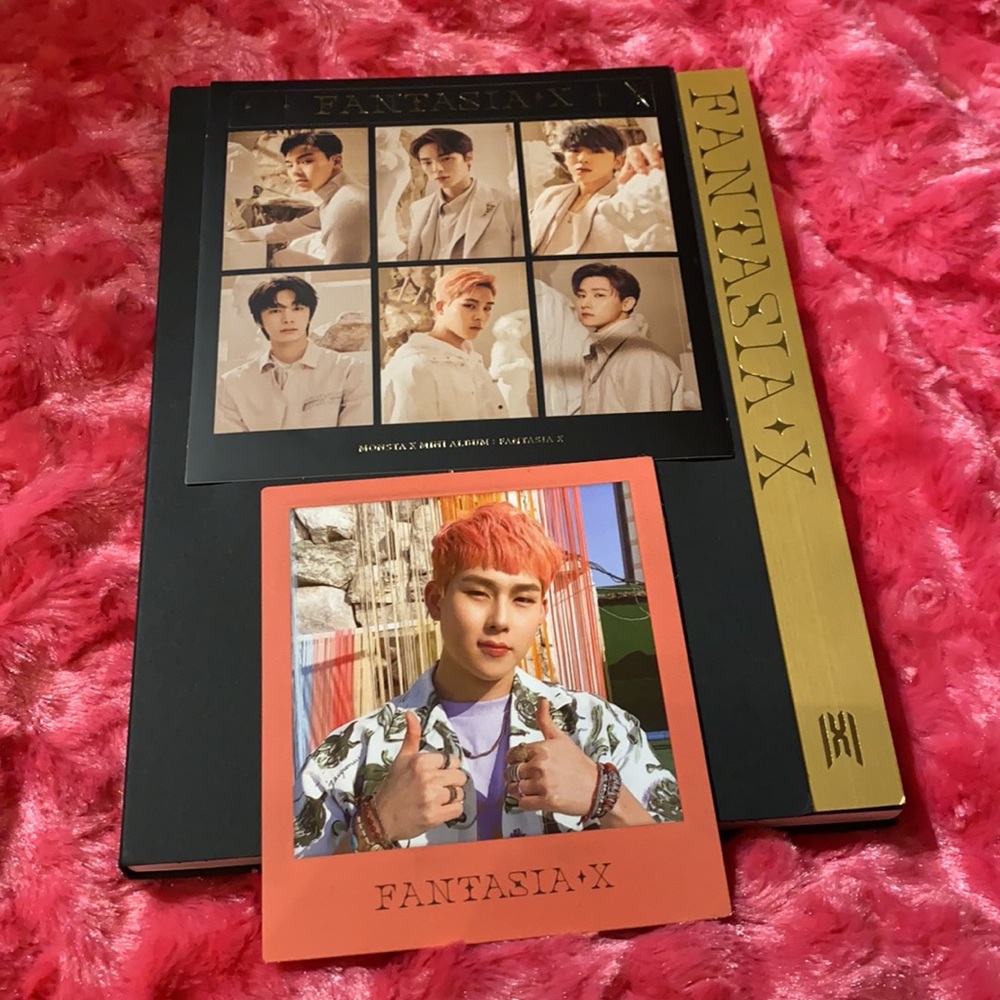 Monsta X Fantasia X Album